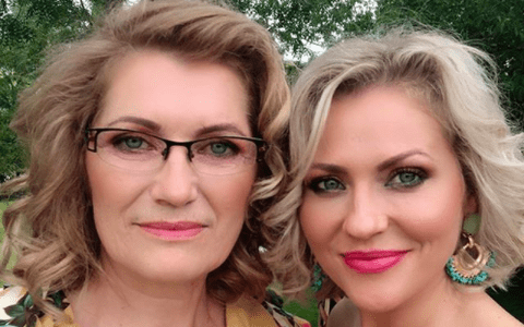 Se opune începerii școlii, în timp de pandemie! Mirela Vaida, îngrijorată pentru mama ei, care este învățătoare: „Îi e frică. Are 32 de elevi în clasă”