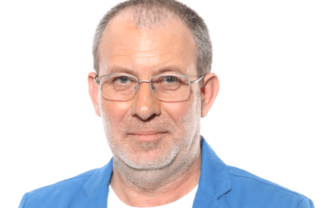Cum arată fiul uitat al lui Florin Busuioc. A scris o melodie despre tatăl lui: "Te-ai speriat și ți-ai luat tălpășița"