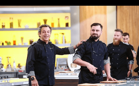 Cătălin Rizea e semifinalist la Chefi la Cuțite. Cum a reacționat soția lui, Adda