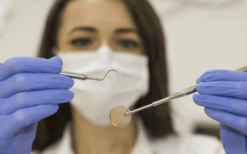 (P) De ce să mergi la dentist? Iată 7 motive și o recomandare de clinică dentară!