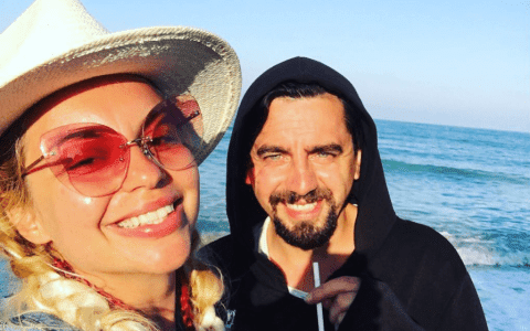 natanticu-si-eliza-planuri-de-nunta-si-vacanta_size23-1