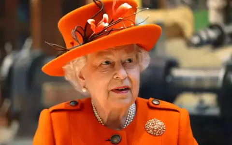 Ce mănâncă Regina Angliei la masa de Crăciun: „Sunt plictisitori când vine vorba de festivități”