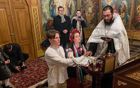 Doi tineri din Kiev s-au căsătorit în ziua în care Rusia a invadat Ucraina: „Putem muri și am vrut să fim împreună înainte de asta”