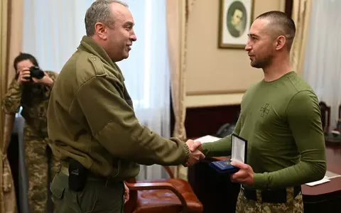 Soldatul ucrainean care a rostit celebra înjurătură "Russian warship, go fuck yourself!" a revenit acasă și a fost decorat