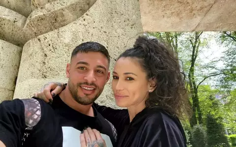 Roxana Vancea și Dragoș Paiu și-au botezat fiul. Ținuta îndrăzneață purtată de vedetă în biserică