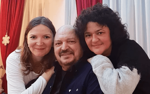 Fiica lui Victor Socaciu, despre relația văduvei tatălui ei cu cei trei copii ai artistului: "Zi de zi merge la mormântul lui. Datorită ei..."