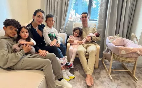 Cum s-a fotografiat Georgina Rodriguez cu fiica ei. Ce nume poartă mezina lui Cristiano Ronaldo