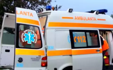 O mamă din Timișoara s-a aruncat de pe un bloc împreună cu cei doi copii ai săi, de 3 și 6 ani: „Cele trei persoane au decedat”