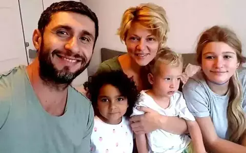 Fiul Danei Nălbaru și al lui Dragoș Bucur a învățat alfabetul în două ore, la 3 ani: "La 6 ani, citea deja o carte pe zi"