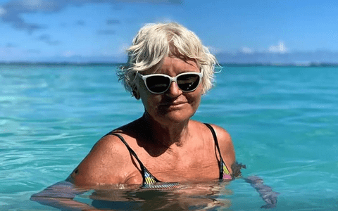 Cum arată Monica Tatoiu în costum de baie, la 66 de ani: "Îmi doresc să mă prindă Dumnezeu, când o să mă ia la El, între drumuri!"