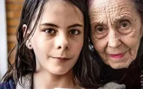 Cu ce medie a absolvit fiica Adrianei Iliescu liceul. Eliza este șefă de promoție la 17 ani