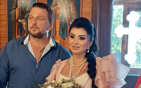 Adriana Bahmuțeanu refuză să se mute în America. Logodnicul ei vine în România, pentru ea: „Sunt aici cu băiatul lui”