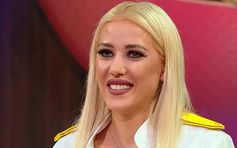 După Daniela Crudu, și sora ei, Ana, și-a făcut cont pe Only Fans: „Îmi face chiar soțul pozele”. Care e motivul
