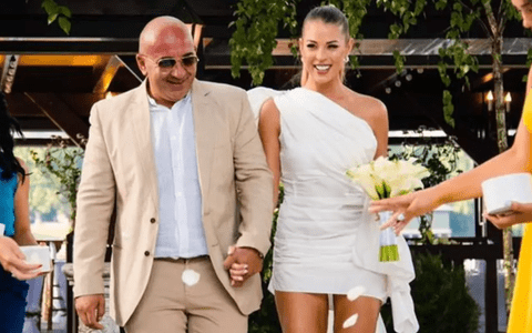 Roxana Nemeș și Călin Hagima, împreună la Untold. Cântăreața și-a iertat soțul după ce a fost surprins la Ioana Popescu în balcon