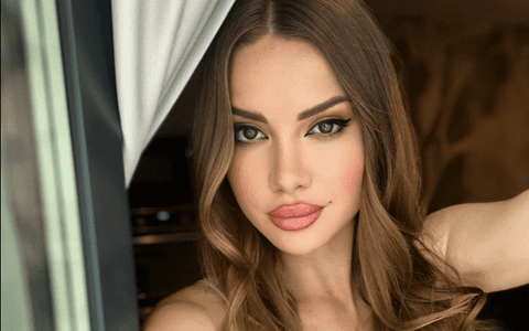 Cum se înțelege Otilia Bilionera cu fostul ei logodnic: „Chiar dacă mă curtează un băiat...”