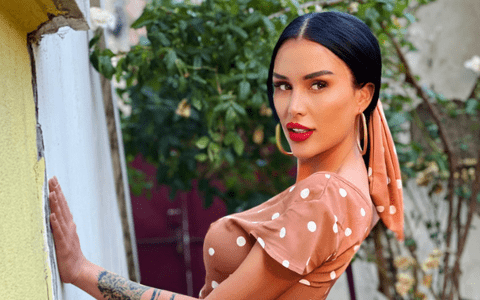 Cum arată Daniela Crudu nemachiată. A fost filmată înaintea unei ședințe foto