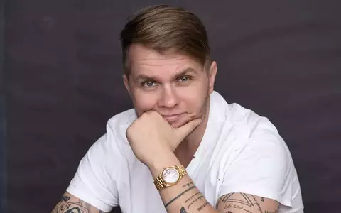 Cum a aflat Codin Maticiuc că Theo Rose este însărcinată: „Eram în Los Angeles”. Cum se simte artista la filmările serialului Clanul