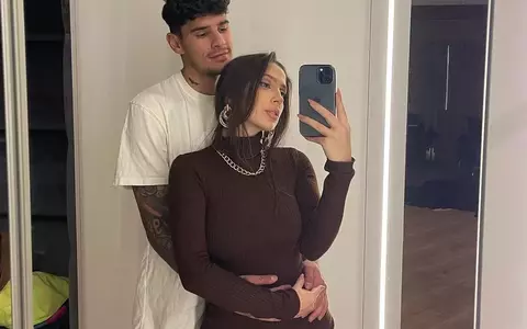 Florinel Coman și Ioana Timofeciuc și-au botezat fetița. Cine sunt nașii copilului