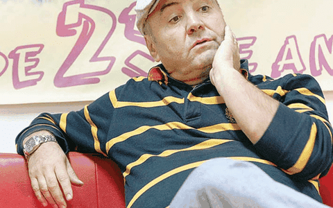 Adrian Fetecău, liderul Grupului Vouă, a lansat o carte scrisă în pandemie: "La 4 dimineața îmi veneau ideile"