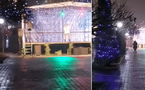 Concert fără public la Târgul de Crăciun de la Calafat. O cântăreață animă piața goală: "Să vă văd brațele sus. Bine acolo!"