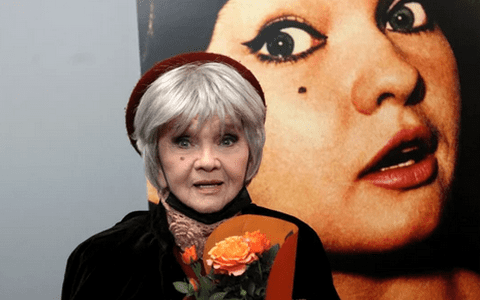 La 79 de ani, Margareta Pâslaru a lansat o expoziție cu obiecte personale și pregătește un album: "Mă onorează și sunt copleșită de acest moment"