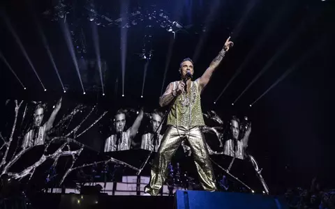 Cerințele lui Robbie Williams pentru concertul de la București. Artistul vrea un meniu special, cu mușchi de vită, foie gras și desertul său preferat