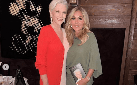 Mama lui Elon Musk s-a fotografiat într-o ipostază inedită alături de Anastasia Soare: "Planificăm un turneu de carte în România"