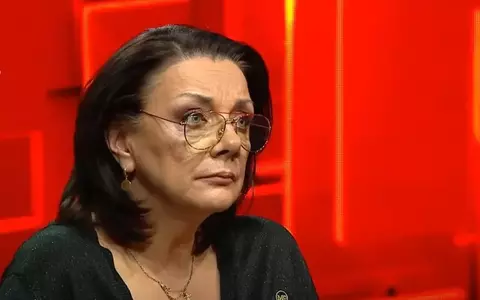 Cum a ajuns Carmen Tănase pe masa de operație de la un strănut: „M-a bufnit sângele pe nas, a fost ceva foarte complicat”. Intervenția a durat 4 ore