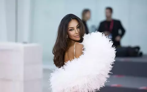 Cum arăta Mădălina Ghenea la începutul carierei: "În timp, am învățat mici trucuri, dar nu mi-am operat nasul! Nu mi-am tăiat niciodată fața!". Avea 14 ani când a devenit model