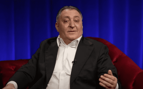 Vali Vijelie face milioane din imobiliare: "Îmi permit la ora actuală tot ce vreau". Cine l-a sfătuit să cumpere case