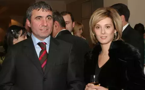 Cum s-au cunoscut Gică Hagi și soția lui, Marilena: „El era timid. Își parca mașina pe o străduță îndepărtată, ca să nu ne vadă cineva sau să afle părinții mei”. Sunt căsătoriți de 28 de ani