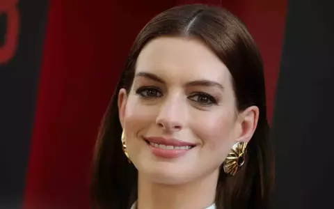 Anne Hathaway a povestit că a suferit un avort spontan, în timp ce juca rolul unei femei însărcinate: "Era prea mult ca să ţin totul în mine"