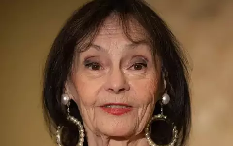 Ce obicei are Marina Voica, la 87 de ani. A strâns o adevărată colecție: „Firmele mă știu deja și mai îmi aruncă provocări. La câte am, mi-ar mai trebui încă o casă”