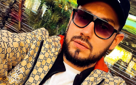 Influencerul Andrei Versace a fost găsit mort în casă. Primele concluzii ale Poliției / Paznicul a sunat la 112, a fost uitat de familie și de apropiați