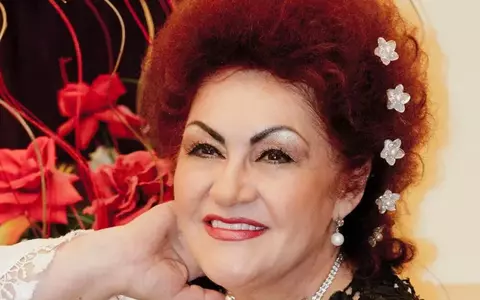 Ce intervenții estetice și-a mai făcut Elena Merișoreanu, la 77 de ani: ”Mai nou, mi-am băgat fire, mi-am pus o plasă și fire, ca să îmi mai ridice puțin bătrânețea...” Sofia Vicoveanca a lăudat-o / EXCLUSIV