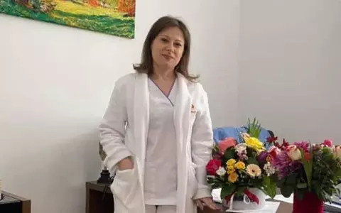 Anca Ababneh Dumitrovici, fosta șefă a Secției Oncologie a Spitalului din Suceava, condamnată la 3 ani de închisoare cu executare. Medicul a luat mită de 280 de ori de la bolnavi de cancer