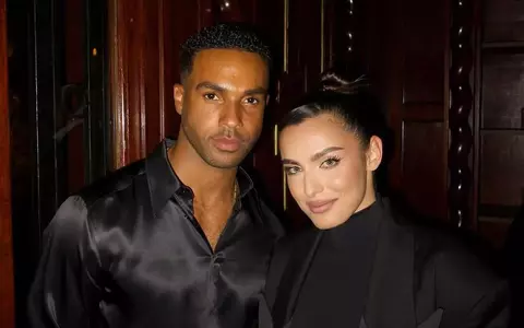 Alexia Eram, întâlnire de gradul zero cu actorul Lucien Laviscount, Alfie din Emily in Paris: "Un moment de neuitat în Orașul Luminilor". Cum au reacționat Inna și Andreea Esca