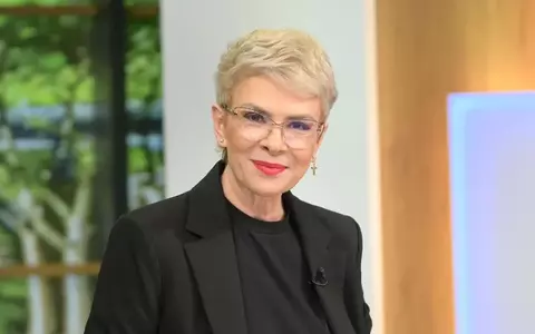 Secretele de frumusețe ale lui Teo Trandafir: "Parfumul meu preferat este mirul de trandafir. Mă învăluie și mă simt pregătită de orice subiect!". Ce regulă are când vine vorba despre machiaj