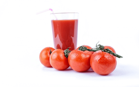 Dacă e toamnă, e vremea bulionului! Gospodinelor, ați pregătit roșiile