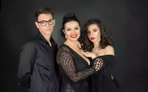 Cum se descurcă fiica Ozanei Barabacea ca studentă la Universitatea Națională de Muzică, din București: „Frumos, greu… Dar ce nu e greu în viață?”. Ce relație are Gloria cu mama ei și ce împrumută de la ea / EXCLUSIV