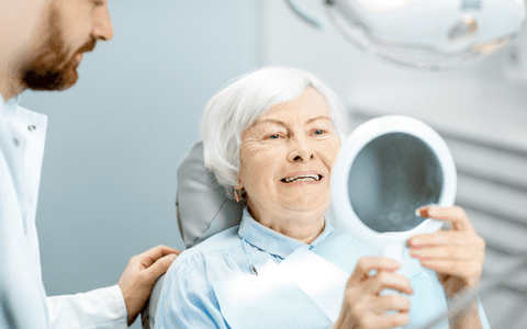 Soluții Dentare Rapide și Eficiente: Dinți Ficși în 24 de Ore pentru Orice Vârstă