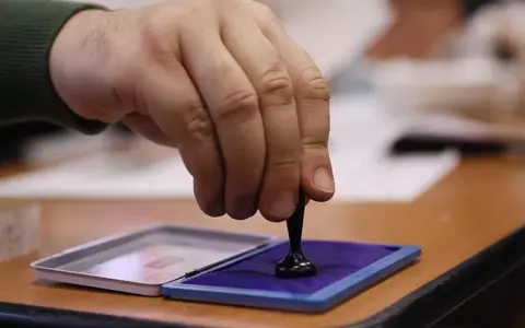 Ce NU ai voie să faci în secția de votare. Amenzi uriașe pentru cei care încalcă legea la alegerile prezidențiale 2024