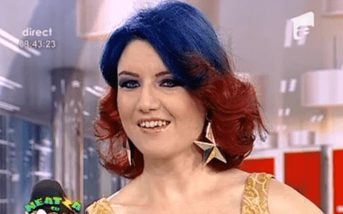 Alexandra Ungureanu a rămas cu serioase probleme de sănătate după ce și-a vopsit părul albastru: "Mă lua amețeala de la usturime"