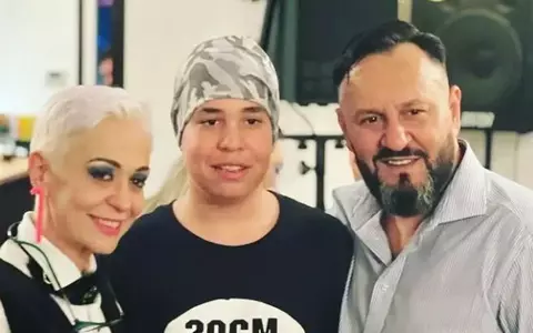 Monica Anghel e o mamă tare mândră! La 15 ani, fiul ei, Aviv, are deja propria afacere: ”Acum are o pasiune cu pălăriile. Le transformă, le face cum vrea el” / EXCLUSIV