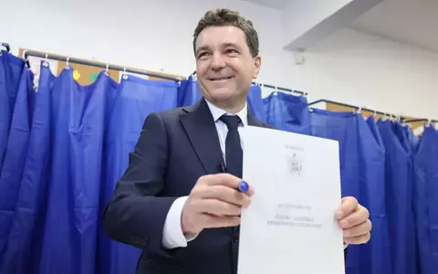Nicușor Dan e noul președinte al României. După numărarea a peste 10 milioane de voturi, Nicușor Dan are 54,30 la sută și nu mai poate pierde victoria