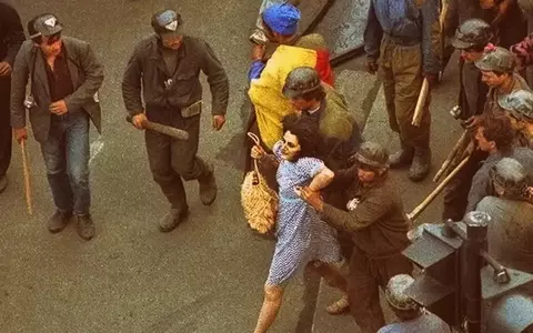 Ioana Izabela Odor, „femeia în rochie albastră” de la Mineriadă, crede că Iliescu nu merita o înmormântare cu onoruri militare: „A făcut mult rău țării. N-am putut să-l sufăr niciodată!”