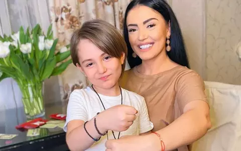 Cine o ajută pe Andreea Mantea să își crească băiatul: ”Nu trăim vieți perfecte. O mamă epuizată nu poate oferi ce are mai bun”