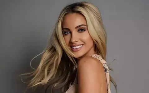 Otniela s-a născut cu un picior mai lung și cu unul mai scurt. Medicul Pesamosca a vindecat-o cu un aparat controversat: „Eu am învățat să merg la 4 ani, după ce am scos aparatul. Pentru că nu știam, nu puteam mă târam pe coate”