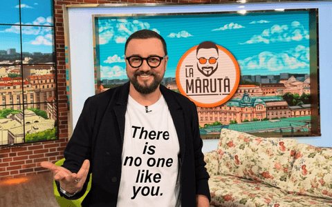 Unde a ajuns faimoasa canapea a lui Măruță, de la Pro TV, după ce emisiunea a fost retrasă de pe post. Happylica este la loc de cinste!