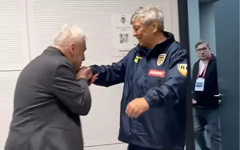 Mircea Lucescu, imagini emoționante la sosirea în Istanbul. Un jurnalist turc i-a pupat mâna înainte de meciul Turcia-România: "Fotbalul este despre prietenie și pace"